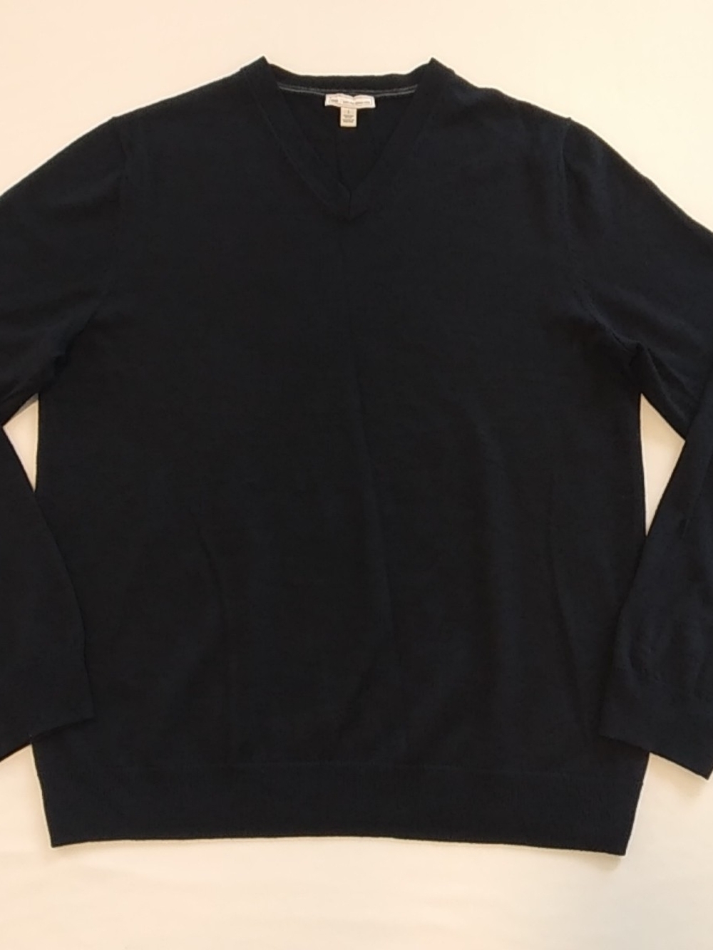 GAP Men's Dark Navy V-Neck Sweater